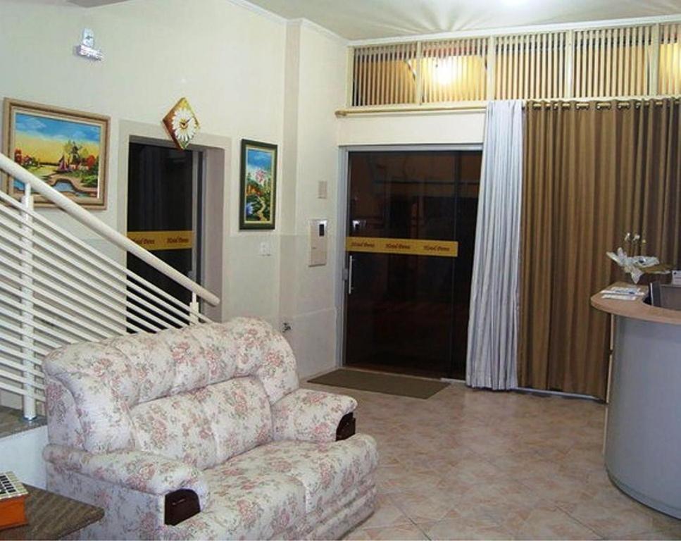 Hotel Perez Pouso Alegre Exteriör bild